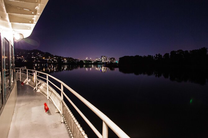 2.5-hour Dinner Cruise on Willamette River - The Steel Bridge Turnaround and Portland’s City Lights