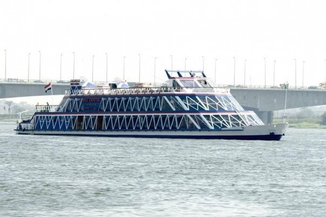 2-Hour Nile River Dinner Cruise From Cairo - Boat condition and comfort deserve realistic expectations