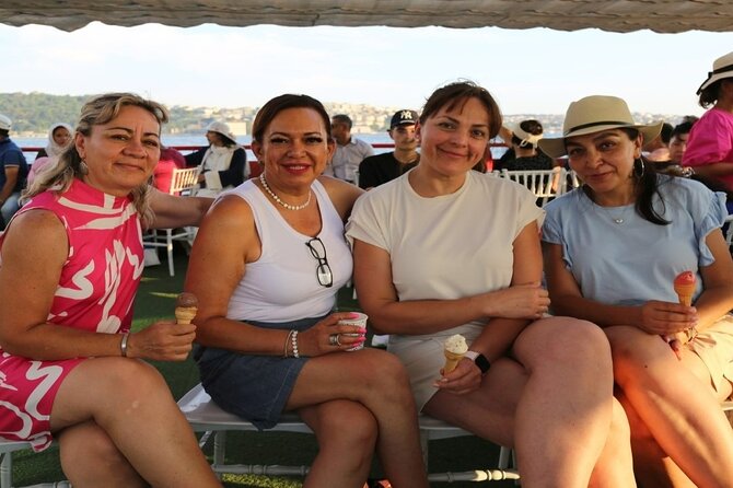 2 Hours Bosphorus Cruise Boat Tour in Istanbul - Central Istanbul sights viewed from the water