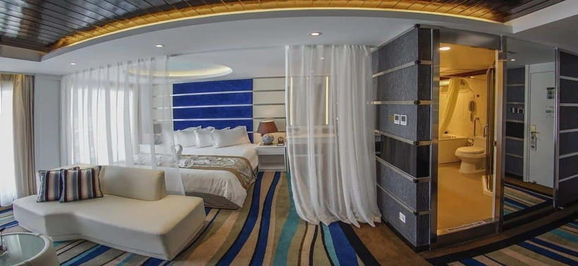 4D3N Yangtze River Victoria Cruise: Chongqing to Yichang - Cabins, Food, and Life Onboard