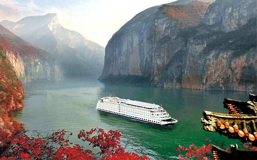 4D3N Yangtze River Victoria Cruise: Chongqing to Yichang - Day Two: Shuanggui Mountain and Fengdu Options