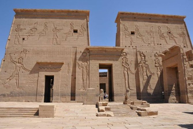 5 Day 4 Night - Deluxe Nile Cruise Luxor to Aswan - Private Tour - The boat question: deluxe comfort or basic floating hotel?