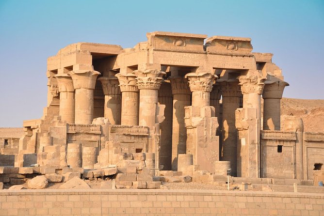 5 Day 4 Night - Deluxe Nile Cruise Luxor to Aswan - Private Tour - Day one: Luxor Temple, Karnak, and your first night aboard