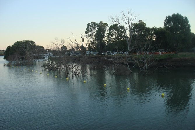 Adelaide Hills Tour with River Murray Lunch Cruise - Hahndorf with only an hour to spare