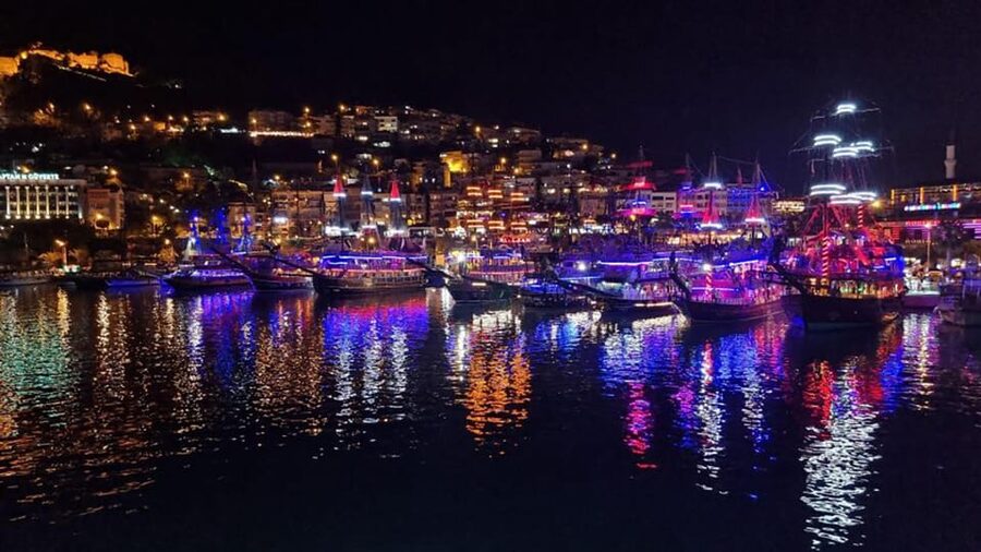 Alanya: Night Safari and Boat Trip with Riverside Dinner - A hilltop pause and fireworks over Alanya