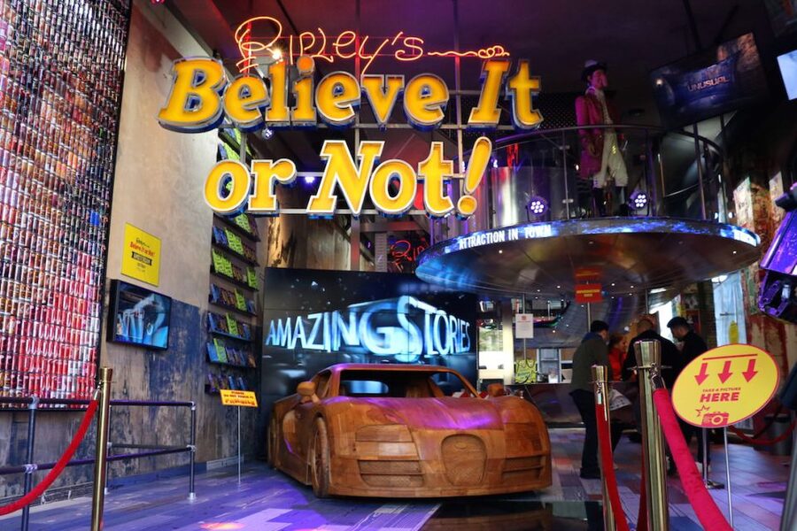 Amsterdam 1-Hour Canal Cruise and Ripley’s Believe it or Not - Holiday hours and practical timing