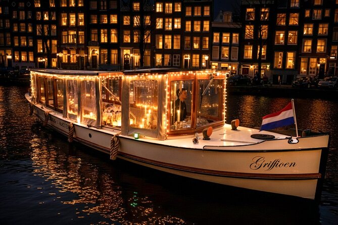 Amsterdam: 2-Hour Canal Cruise incl. Drinks & Dutch Snacks - Drinks, Dutch snacks, and the social side