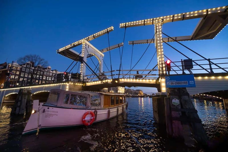 Amsterdam: 2-Hour Luxury Canal Cruise with Snacks & Drinks - Practical details that affect your decision