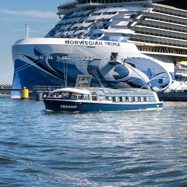 Amsterdam: 75 Minute City Canal Cruise with Audio Guide - Boarding from the central departure points