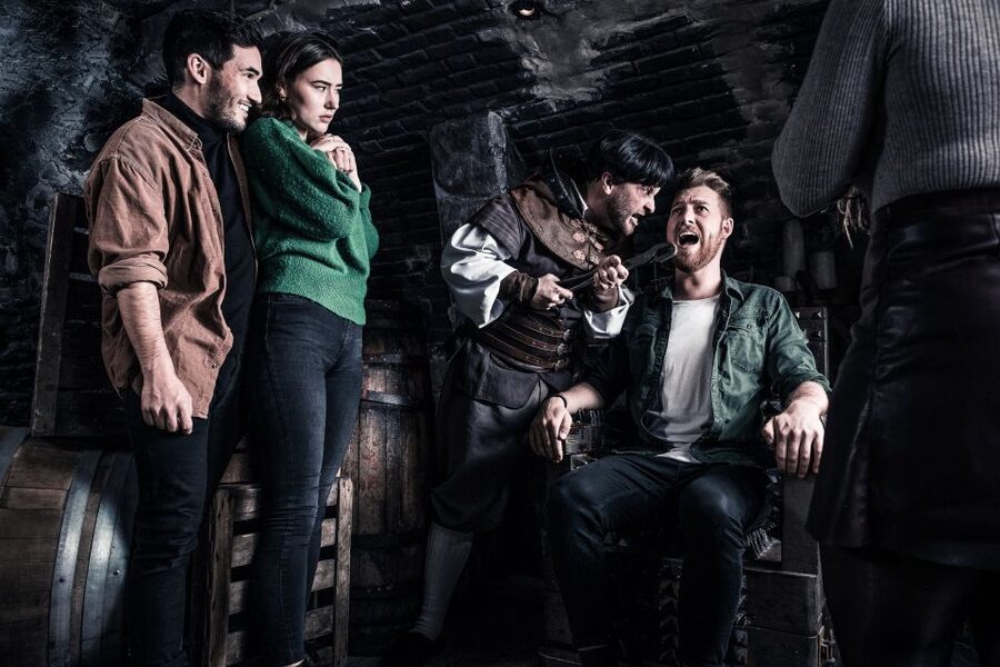 Amsterdam: Amsterdam Dungeon and Canal Cruise Entry Ticket - Key points to know before booking
