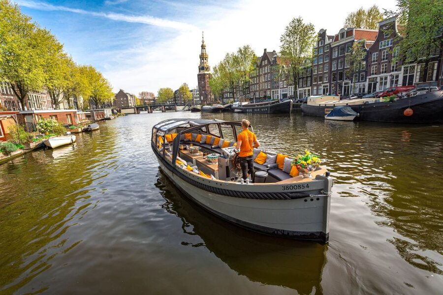 Amsterdam: Canal Belt Private Beer Boat Tour - Key details before you book