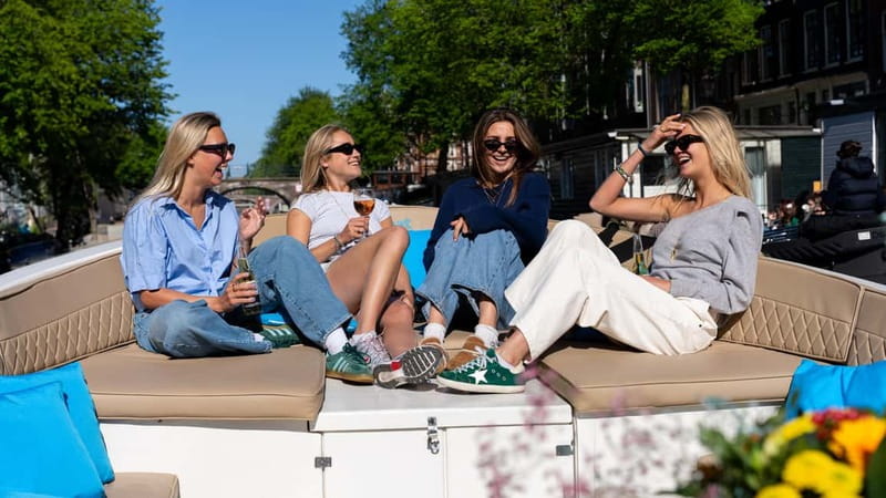 Amsterdam: Canal Cruise in Open Boat with Drink Option - Herengracht and the old canal belt