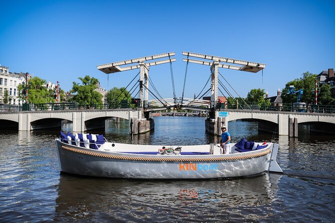Amsterdam Canal Cruise in Open Boat with Unlimited Drinks Option - Smaller Canals Around the Jordaan