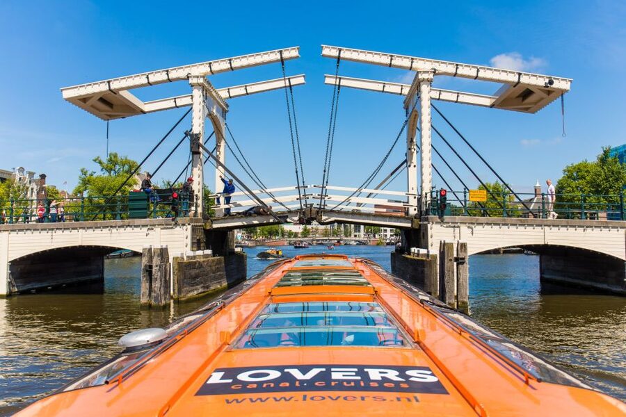 Amsterdam: City Canal Cruise and Heineken Experience - What you do inside the old brewery