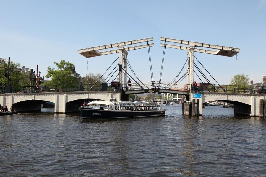 Amsterdam: City Canal Cruise & Straat Museum - What this Amsterdam combination actually includes