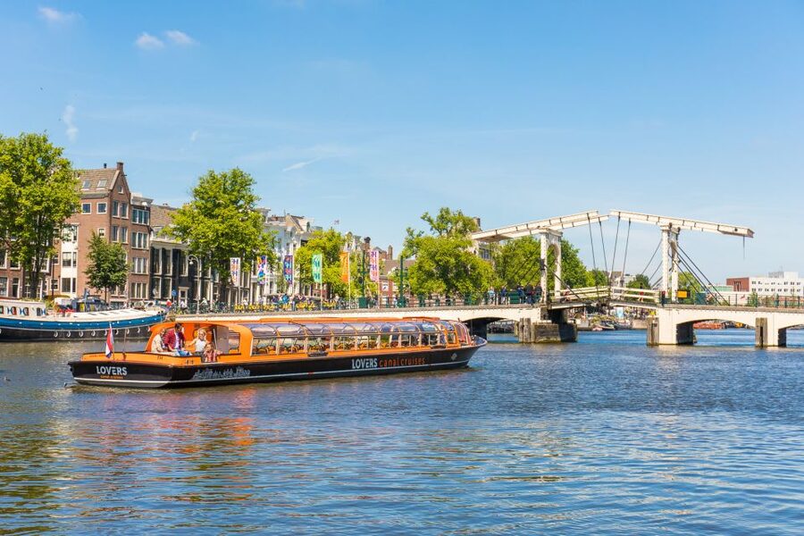 Amsterdam: City Centre Canal Cruise including Audioguide - What you see along the circular route