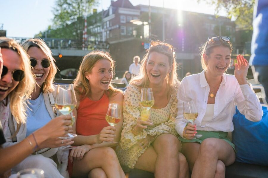 Amsterdam: Covered Canal Booze Cruise with Unlimited Drinks - The guides are a major part of the experience