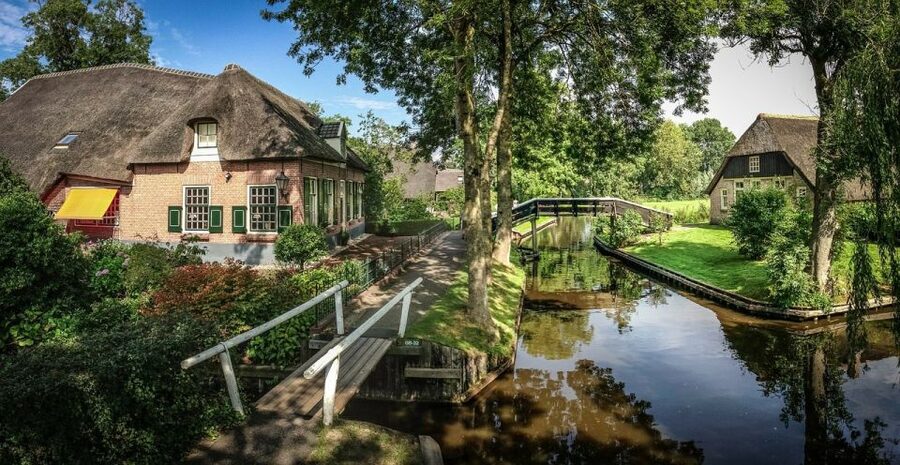 Amsterdam: Giethoorn Tour with Canal Cruise and Windmills - Is $480 Per Person Good Value?