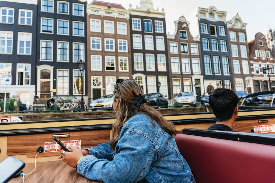 Amsterdam: Heated Canal Cruise Including Audioguide - Who will enjoy this cruise most?