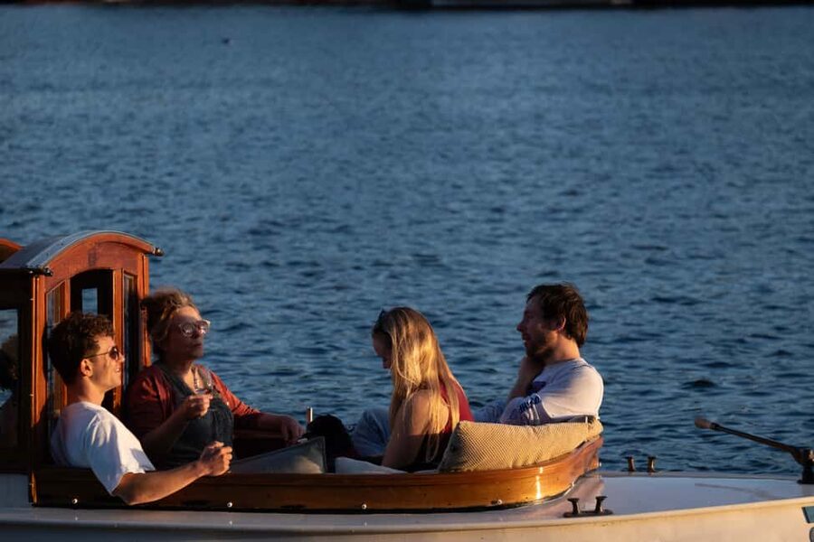 Amsterdam: Hidden Gems Canal Cruise - Why This Small Amsterdam Cruise Feels Different