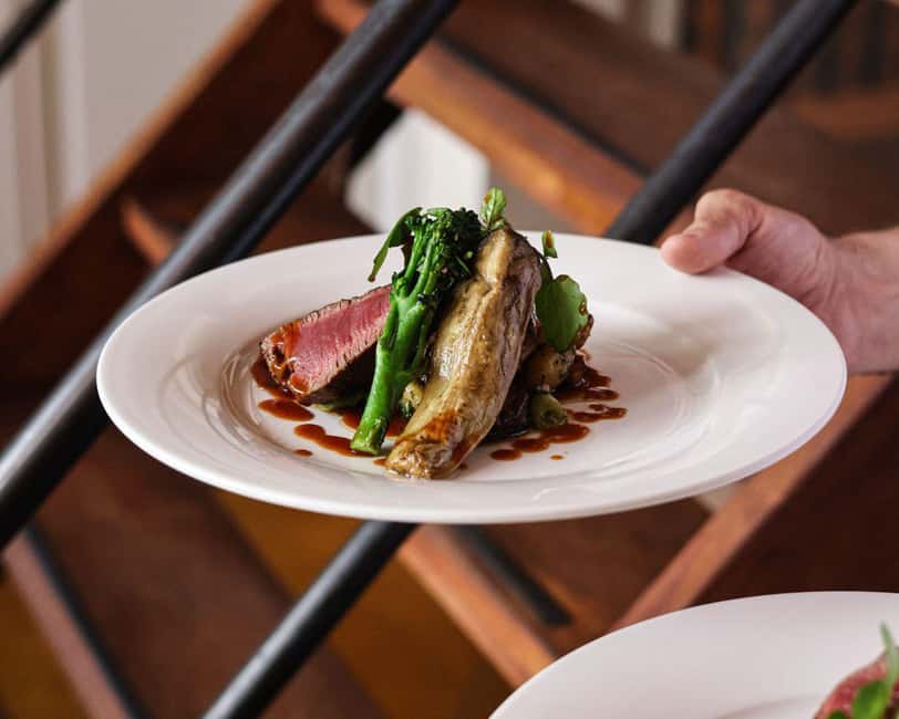 Amsterdam: High-End 3-Course Dinner Canal Cruise - Prosecco, Small Bites, and a Calm Start