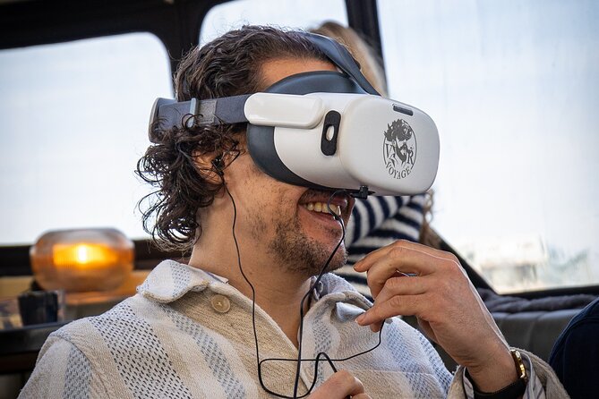 Amsterdam: Luxury Canal Cruise with Historic VR Experience - Who should book this experience?