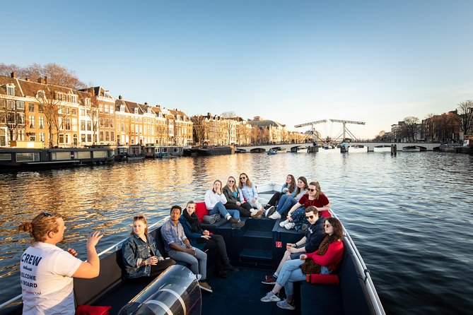 Amsterdam Open Boat Cruise with Live Guide and Two Drinks - Why Amsterdam is best seen from a canal