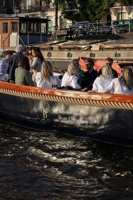 Amsterdam: Private City Canal Cruise With Unlimited Drinks - What the Two-Hour Schedule Really Means