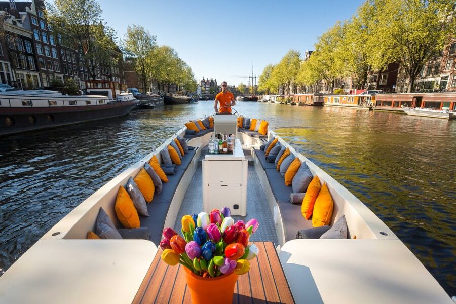 Amsterdam: Private Prosecco Canal Cruise Tour - What $280 per person really buys