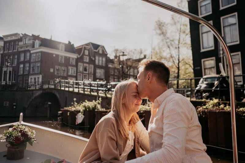 Amsterdam: Private Romantic Canal Cruise w. Prosecco/Snacks - Key Details Before You Book