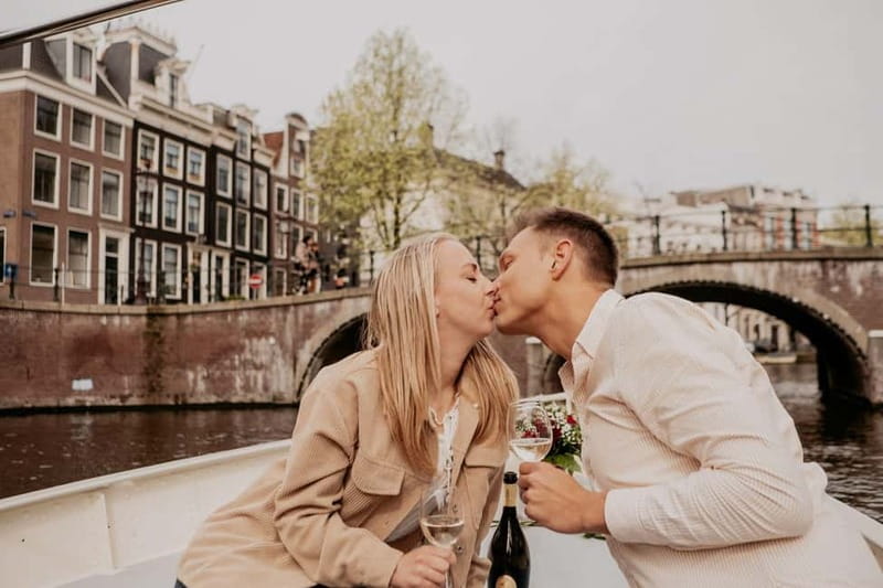 Amsterdam: Private Romantic Canal Cruise w. Prosecco/Snacks - Snacks, Prosecco, and Onboard Comfort