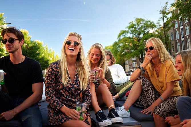 Amsterdam: Saloon Boat Cruise + Unlimited Drinks & Bite option - Choosing the drink option carefully