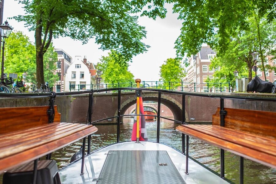 Amsterdam: Small-Group Canal Cruise incl. Drinks and Snacks - The Amstel and the Magere Brug
