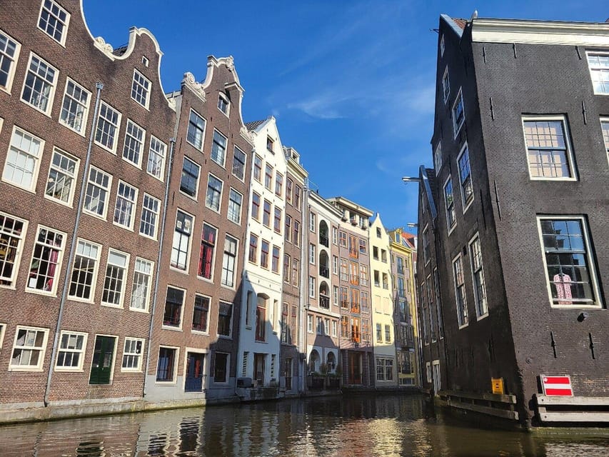 Amsterdam: Small-Group Canal Cruise incl. Drinks and Snacks - Weesperbuurt and the maritime area