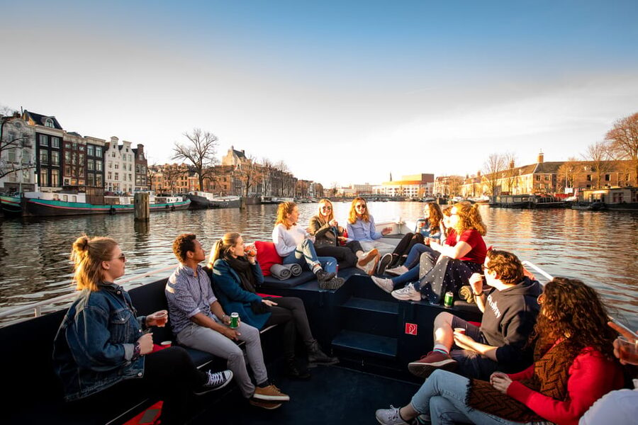 Amsterdam Small-Group Walking Tour with Canal Cruise - What the Small Group Changes