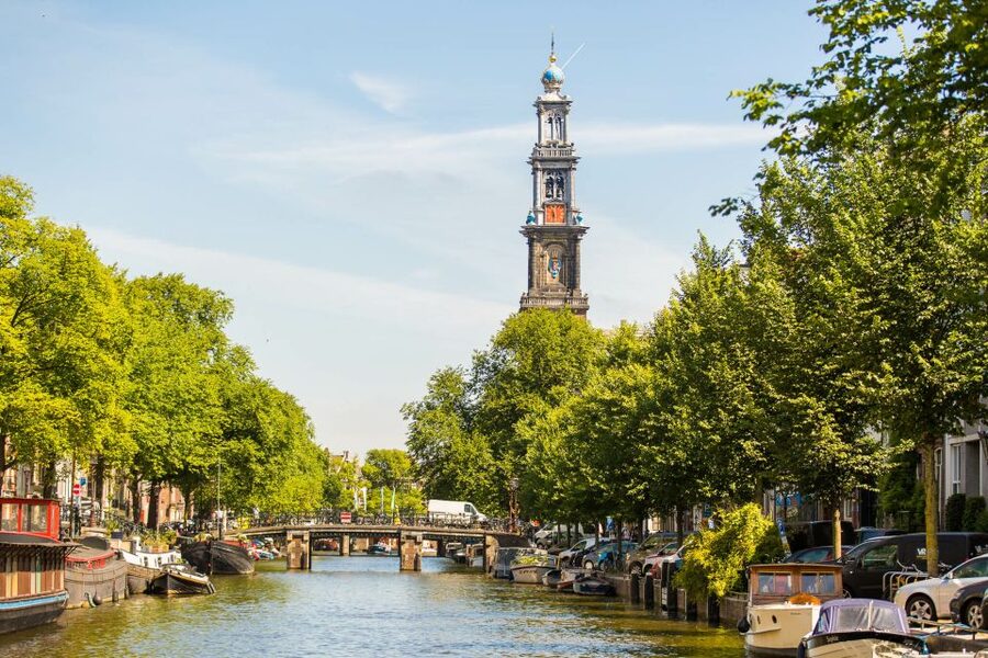 Amsterdam: Stedelijk Museum and 1-Hour Canal Cruise - Accessibility and small practical details