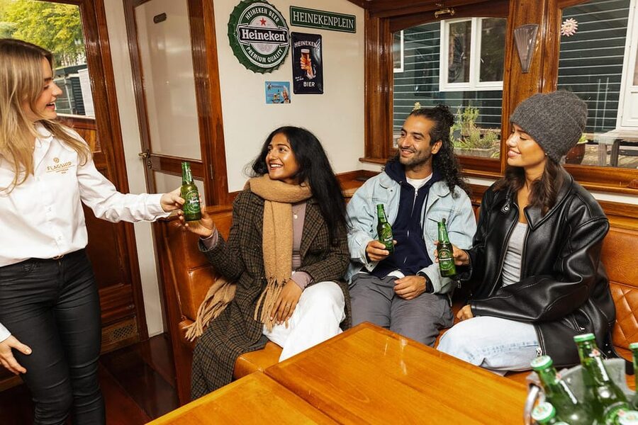 Amsterdam: The Heineken Flagship Canal Cruise - A close look at the cruise experience