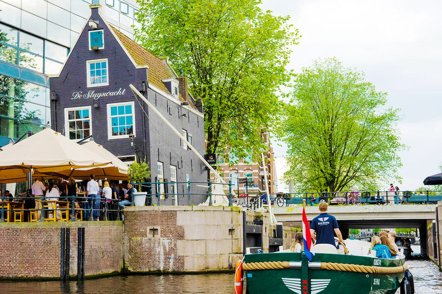 Amsterdam: The Newest Canal Cruise with Drink Option - Blauwbrug and the Skinny Bridge