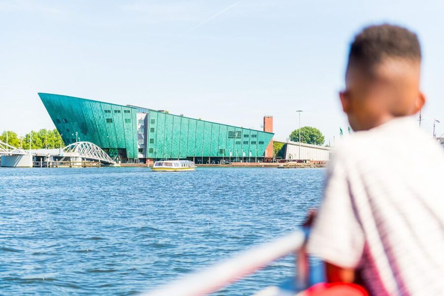 Amsterdam: Traditional Canal Cruise with Bar on Board - Why See Amsterdam From Its Canals?
