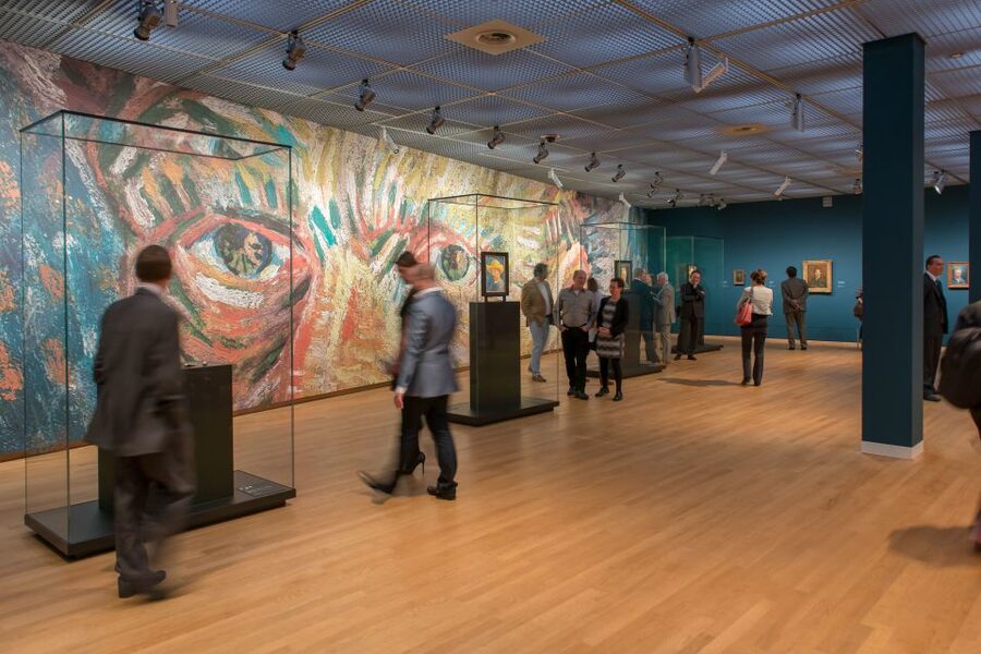 Amsterdam: Van Gogh Museum Ticket and City Canal Cruise - Who will get the most from this ticket