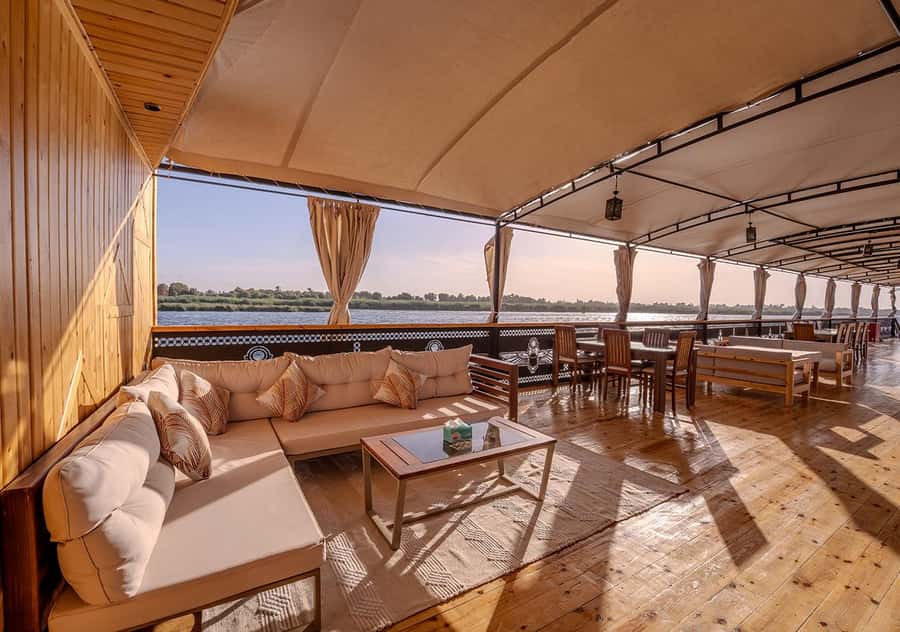 Aswan to Luxor: 4-Day Luxury Dahabiya Nile Cruise Adventure - Day Two: Kom Ombo, Swimming, and Open River Views