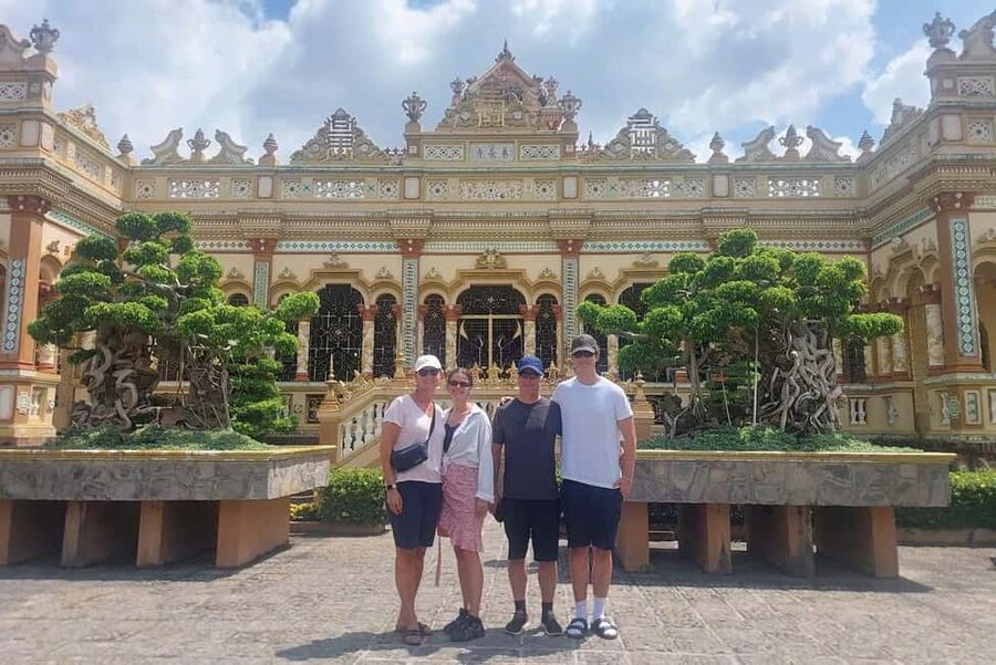 Authentic Mekong Delta: Tuk Tuk, Rowing Boat, Biking Tour - Ben Tre and the coconut economy