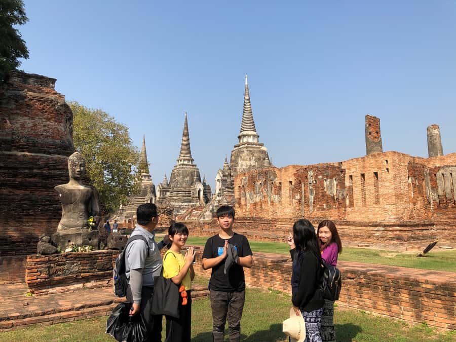 Ayutthaya Day Tour: Ancient Trade Route Temples River Cruise - Wat Phra Si Sanphet and the royal center