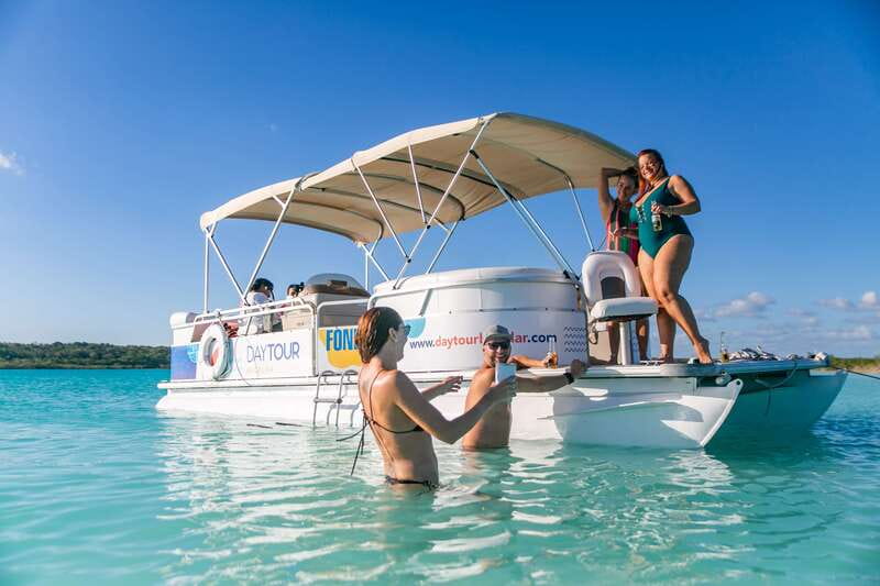 Bacalar: Private Boat Tour - Pirate Canal, Cenotes & Islands - Cruising past Cenote Esmeralda