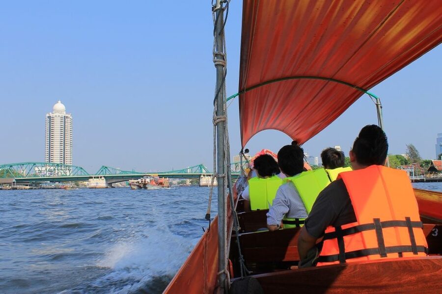 Bangkok: 2-Hour Canal Tour by Teak Boat - Who should book this canal ride?