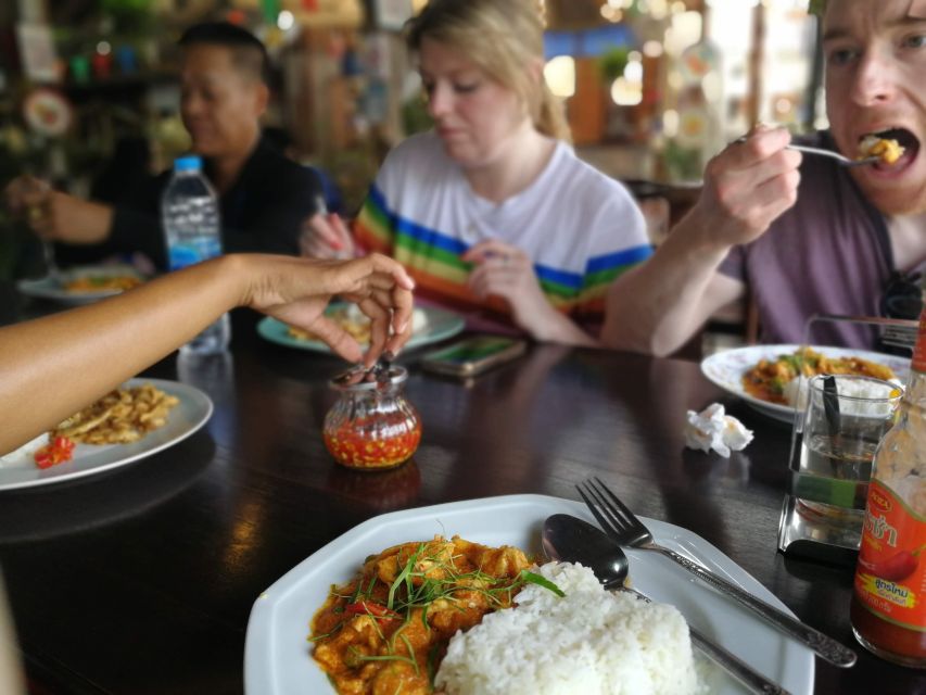 Bangkok: Bike and Canal Boat Tour with Lunch - Thonburi by bicycle: Bangkok at walking speed