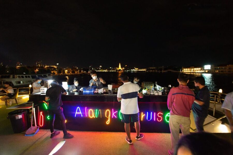 Bangkok: Chao Phraya Alangka Cruise at Icon Siam - Why this cruise works for a Bangkok evening