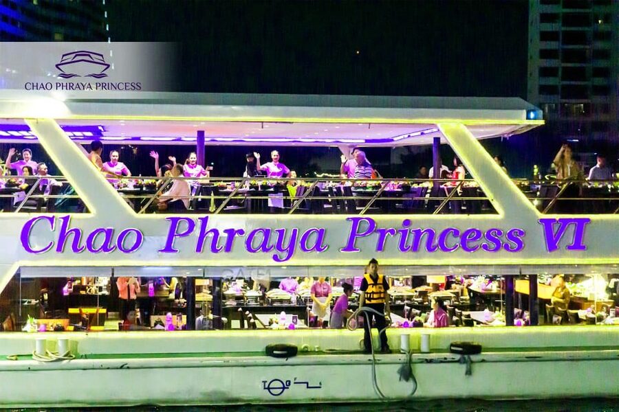 Bangkok: Chao Phraya Princess Dinner Cruise - Dinner: Thai, international, and seafood choices