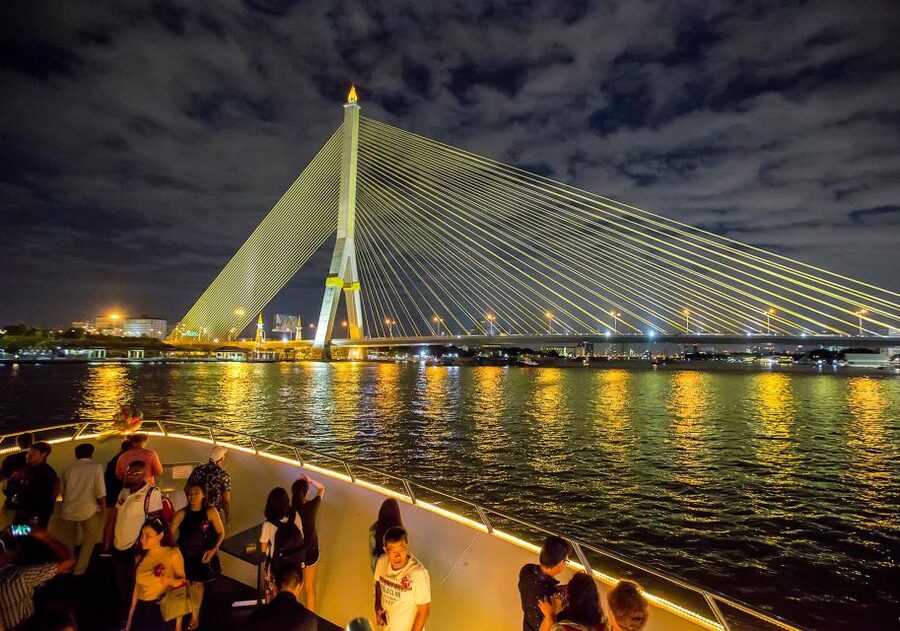 Bangkok: Chao Phraya Princess Dinner Cruise Ticket - Why this river cruise works in Bangkok