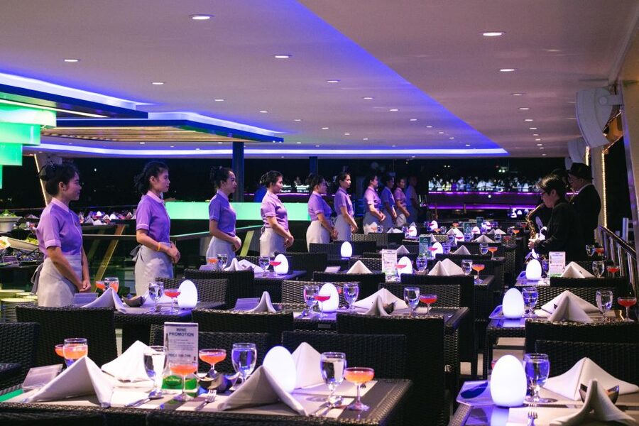 Bangkok: Chao Phraya Princess Dinner Cruise Ticket - What the buffet is really like